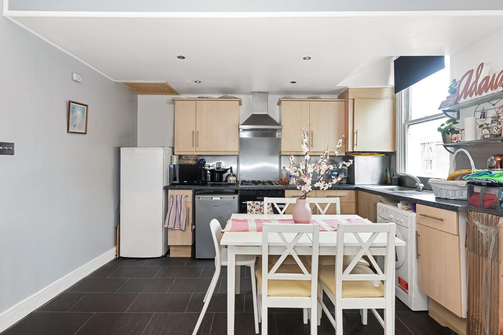 Property photo 3 of 8 Img_0143-1500x1000.Jpg