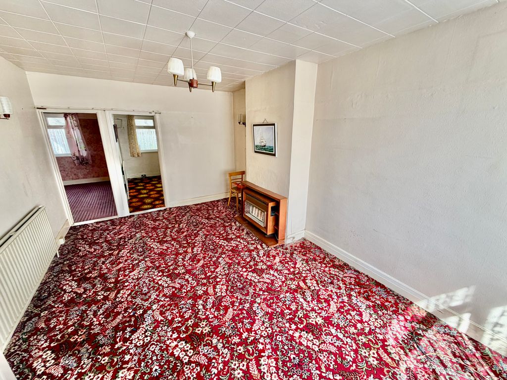Property photo 2 of 17 Living Room Inner