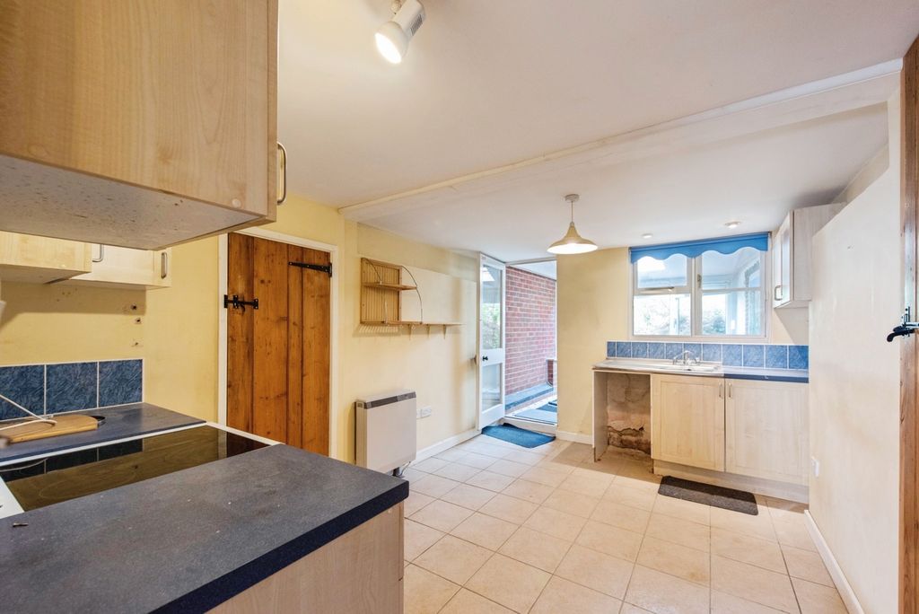 Property photo 3 of 17 Photo