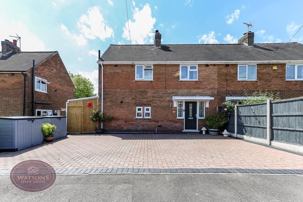 Property photo 1 of 28