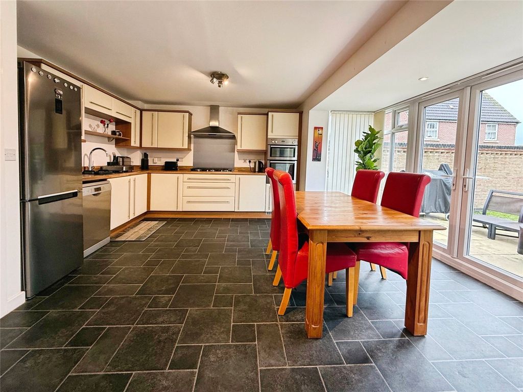 Property photo 3 of 20 Kitchen-Diner