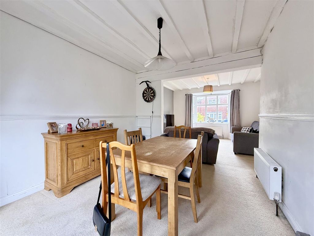 Property photo 3 of 19 3