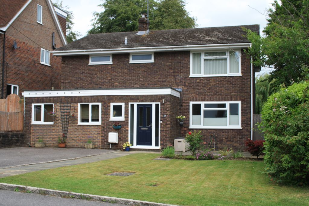 Property photo 1 of 21 Front