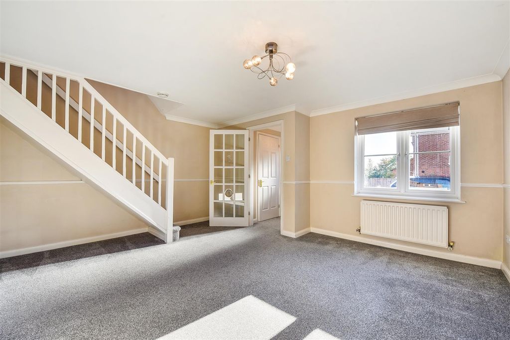 Property photo 2 of 25 Ph21_6234721.Jpg