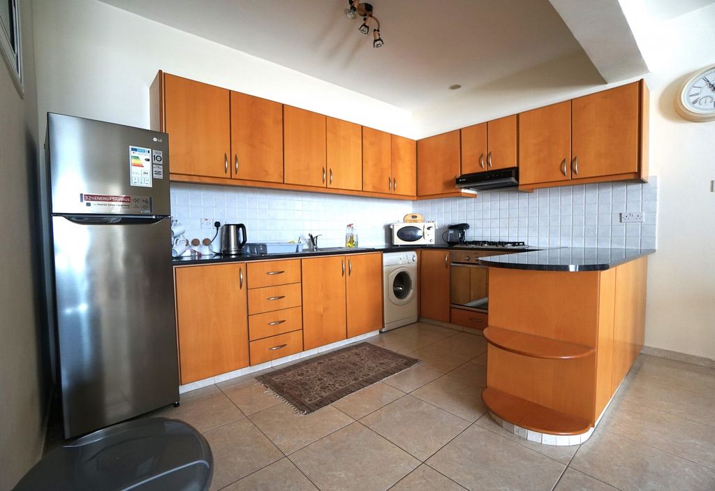 Property photo 3 of 23