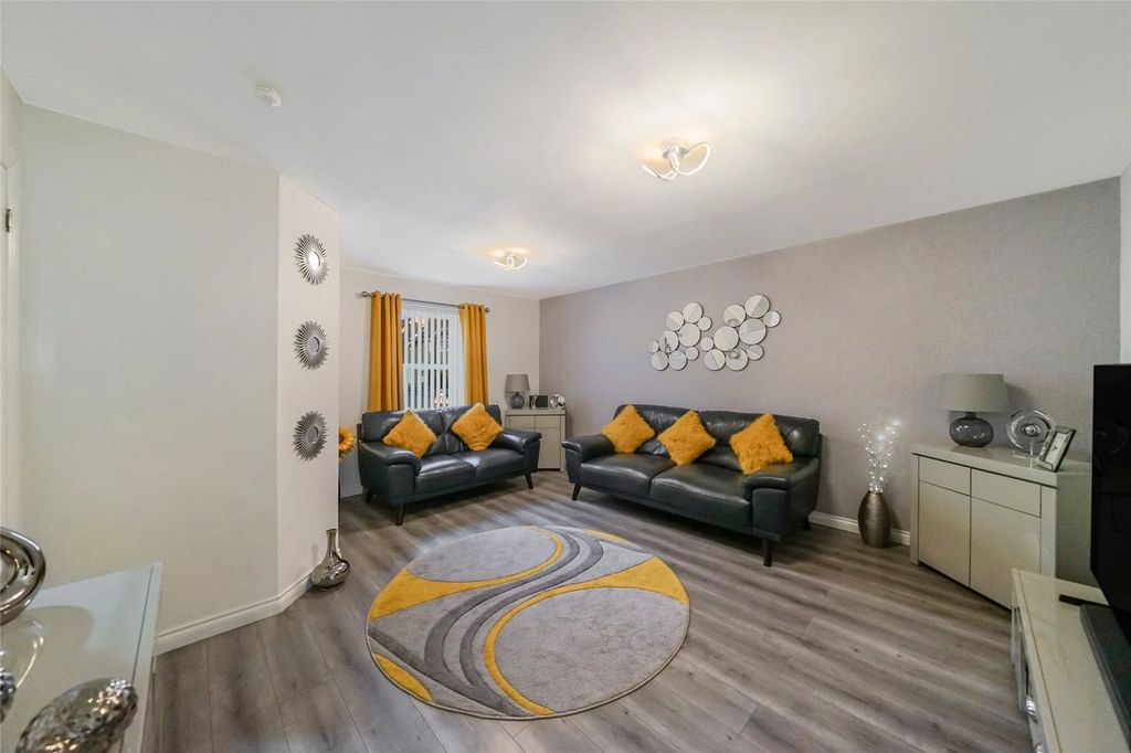 Property photo 2 of 18 Picture No. 09