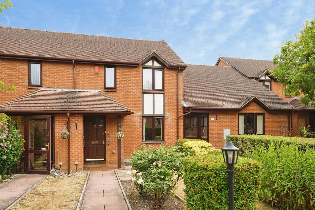Property photo 1 of 16 Pbox-Img.Jpg