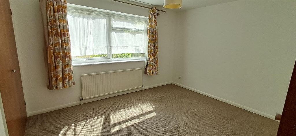 Property photo 2 of 6 Bedroom One: