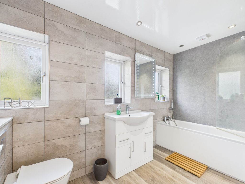 Property photo 2 of 11 4448226