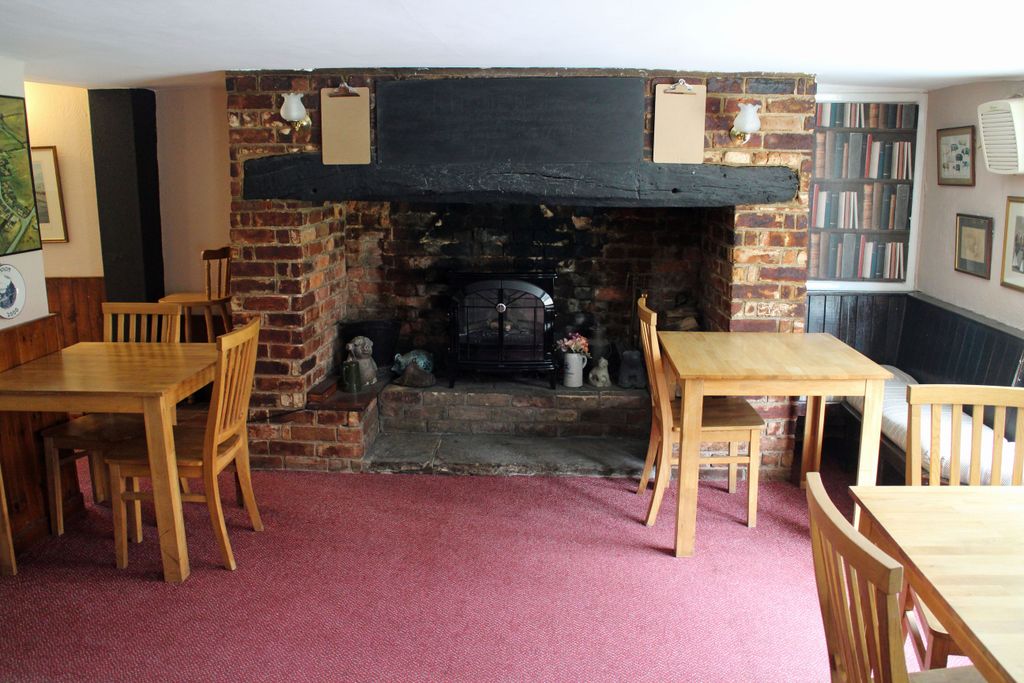 Property photo 2 of 7