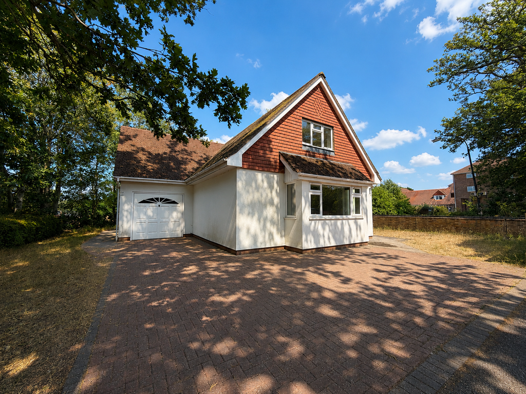 Property photo 1 of 17 32F0Cedc-9380-488F-A687-CE378635205F