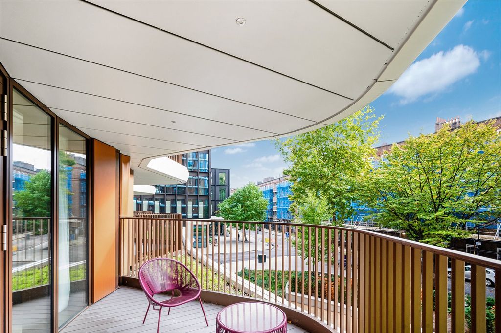 Property photo 3 of 14 Picture No. 17