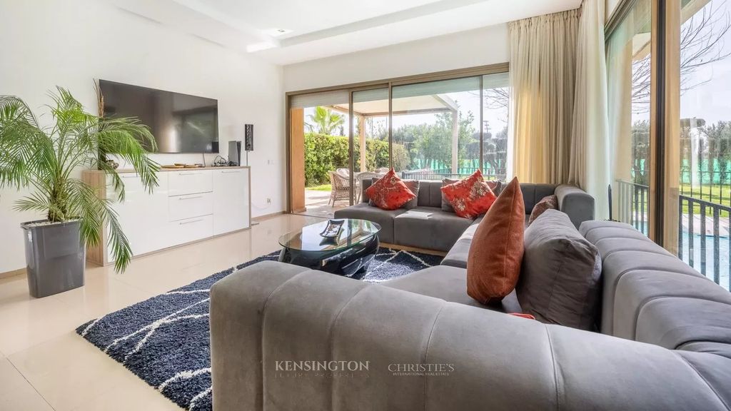 Property photo 3 of 36