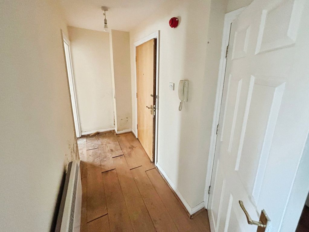 Property photo 3 of 4