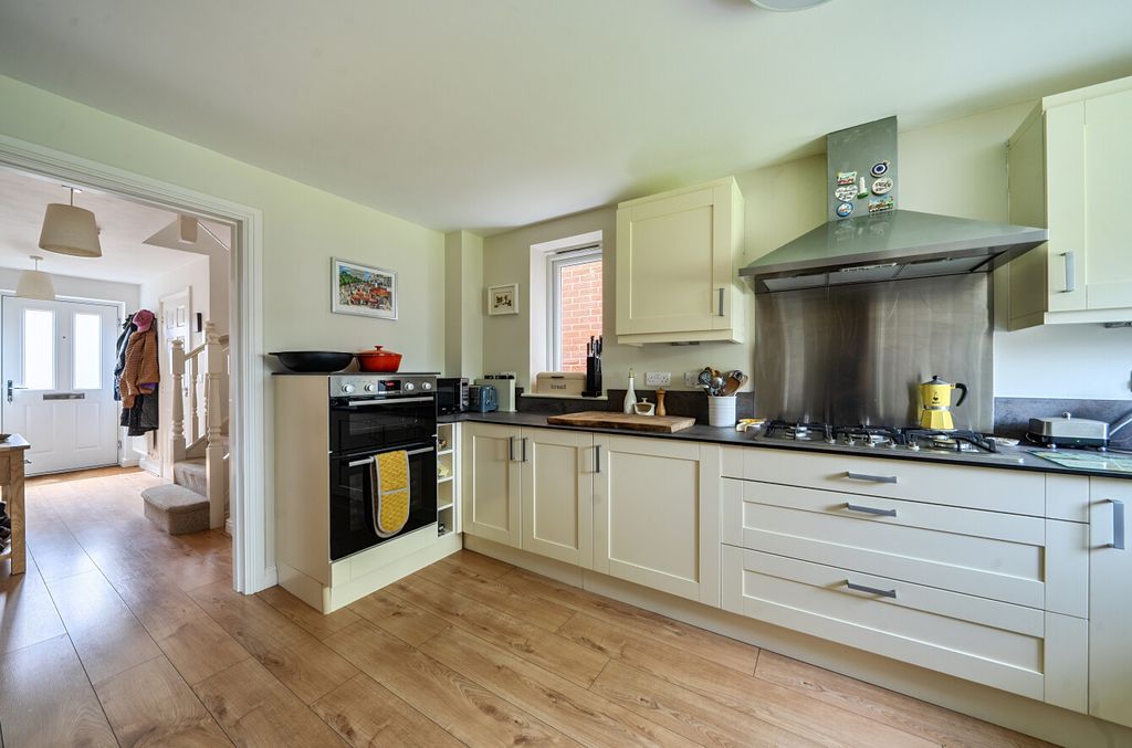 Property photo 3 of 20 1451717769F4c8014Ef67