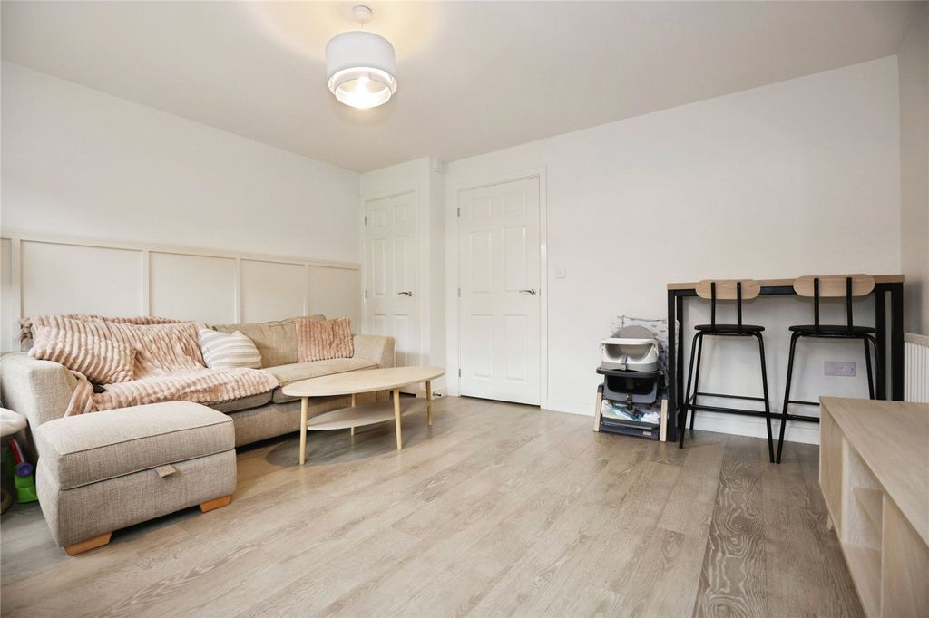 Property photo 3 of 16 Picture No. 16