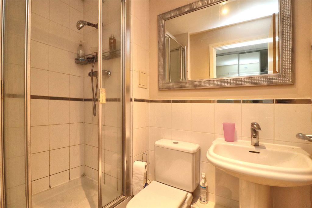Property photo 3 of 10 Picture No. 12