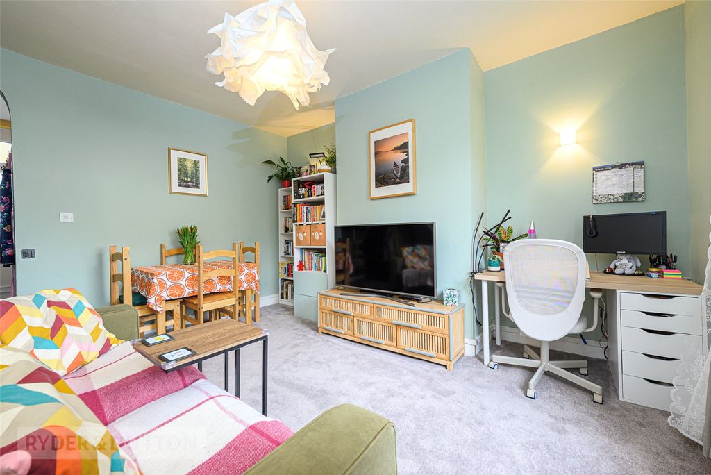 Property photo 3 of 16 Picture No. 09