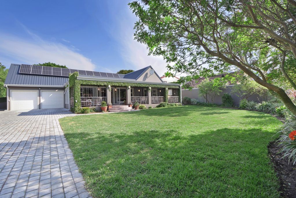 Property photo 2 of 64