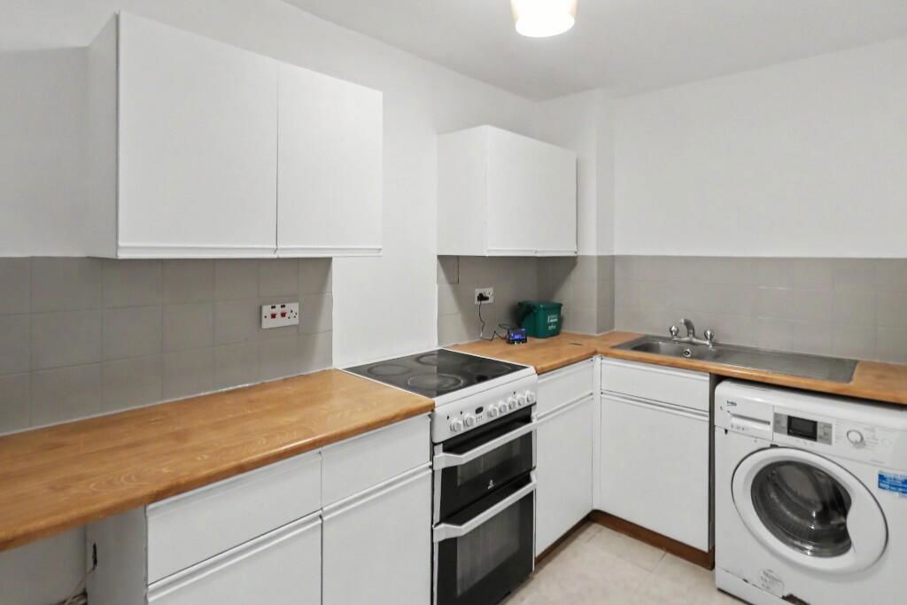Property photo 2 of 5