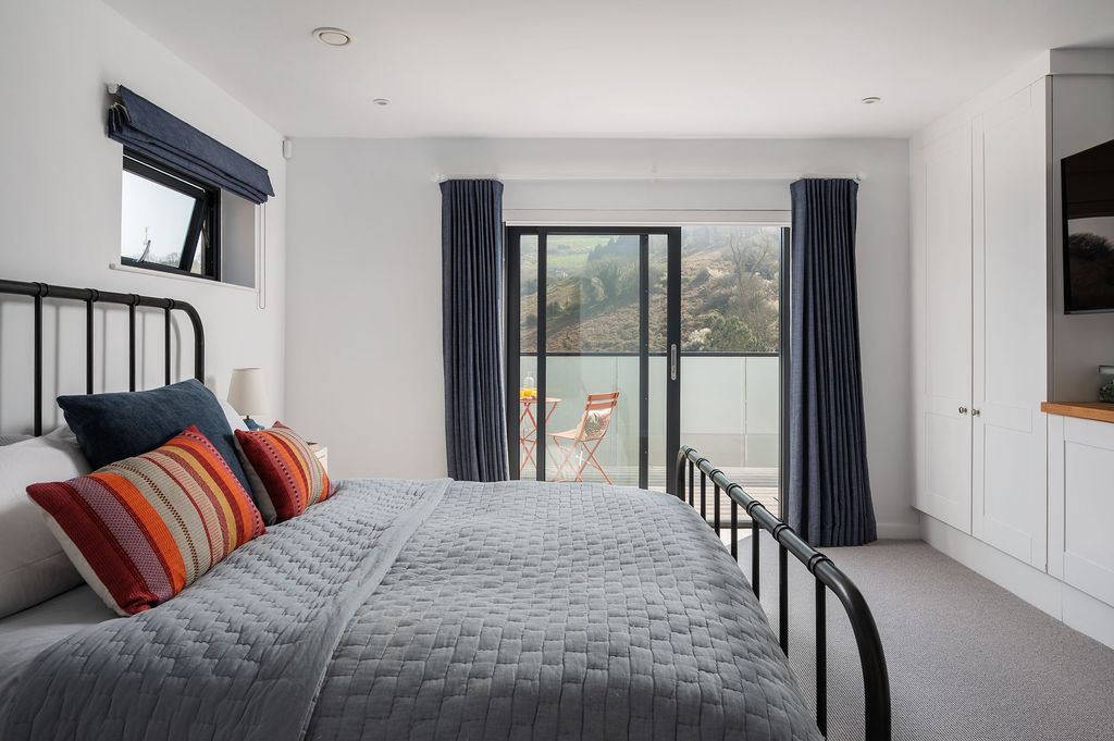 Property photo 3 of 13 Principal Bedroom - Speedwell, Lower Fairview Road, Dartmouth