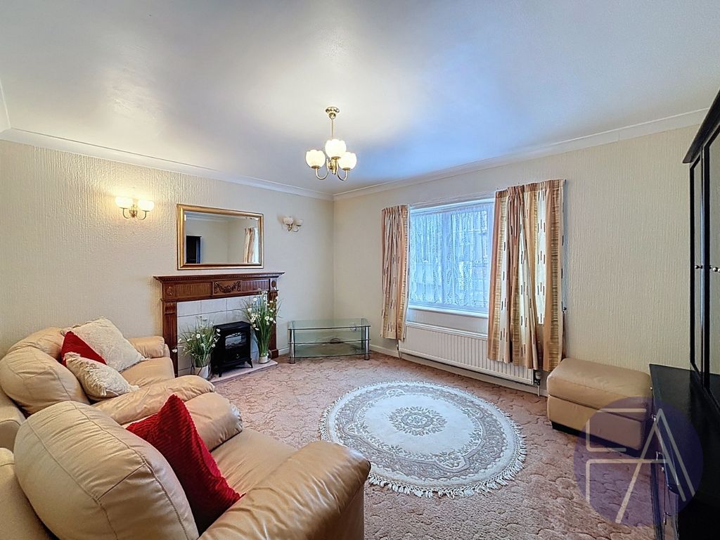 Property photo 3 of 16 4576932