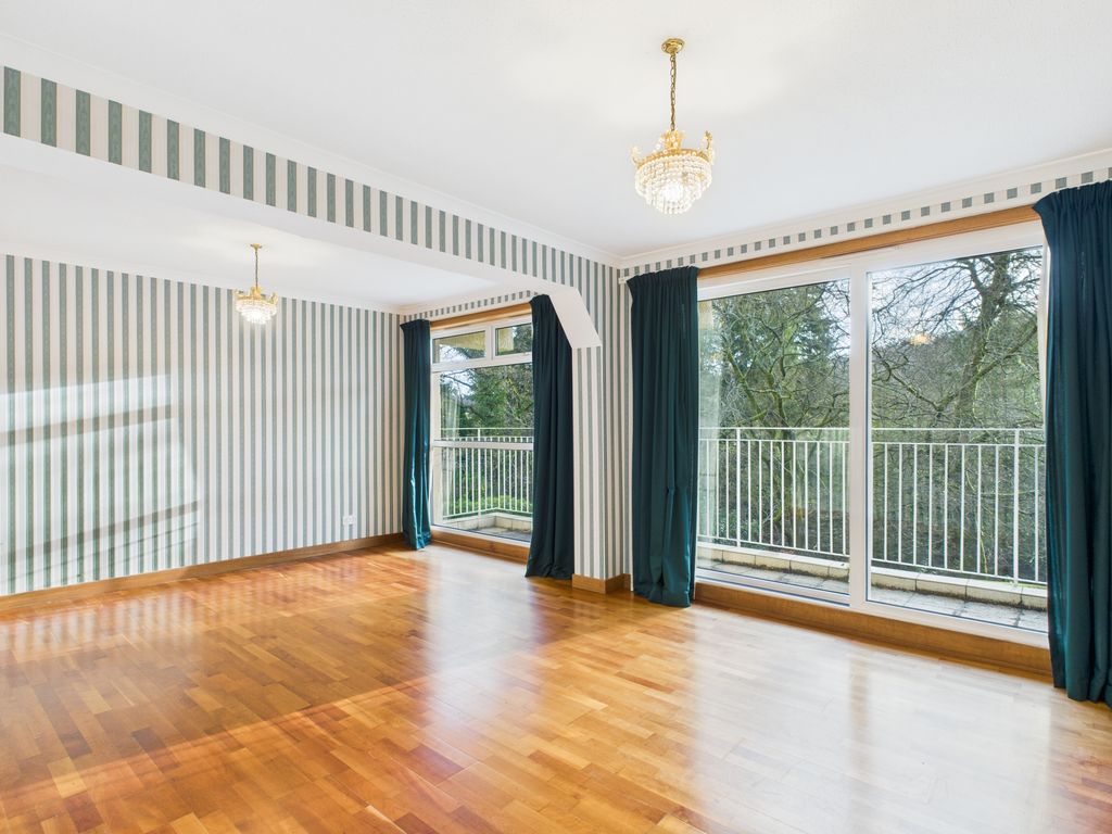 Property photo 3 of 23 Cam05526G0-Pr0074-Still010