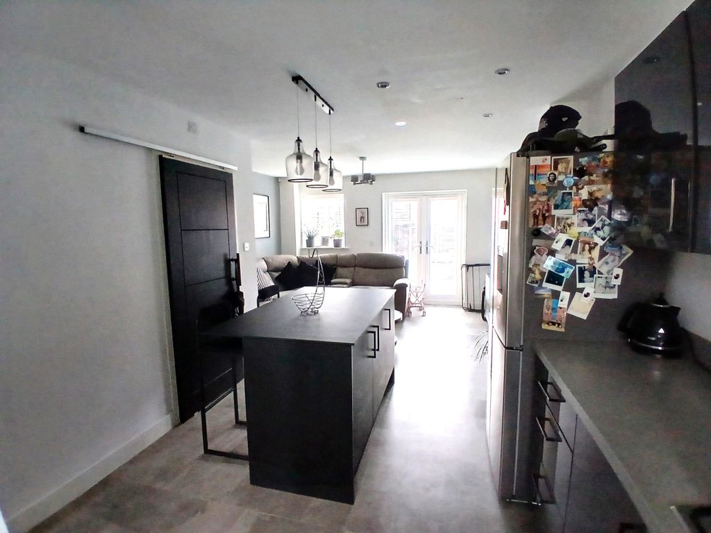 Property photo 3 of 13 Living Room