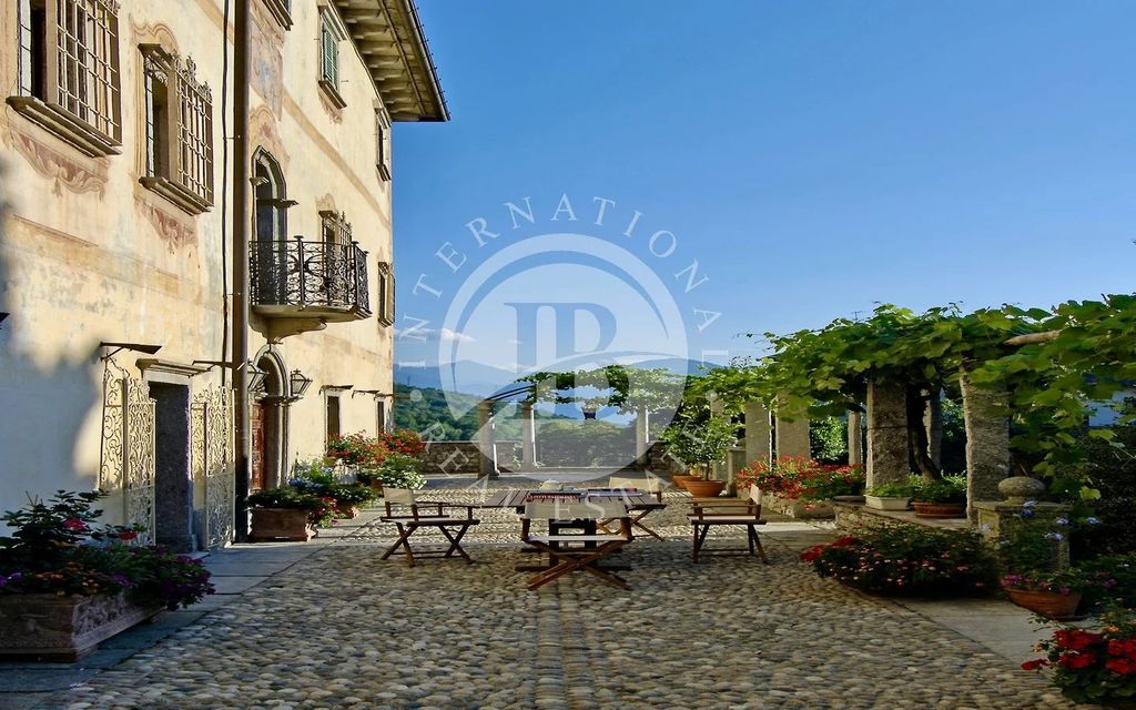 Property photo 1 of 26