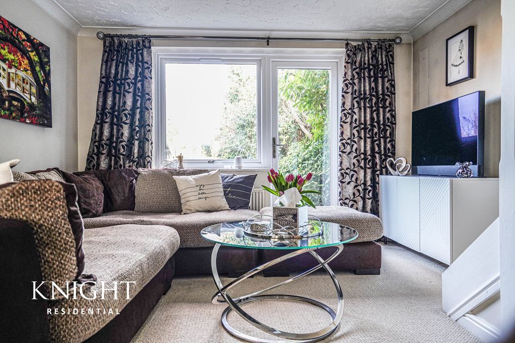 Property photo 3 of 13