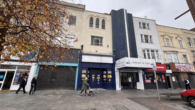 Property photo 1 of 2