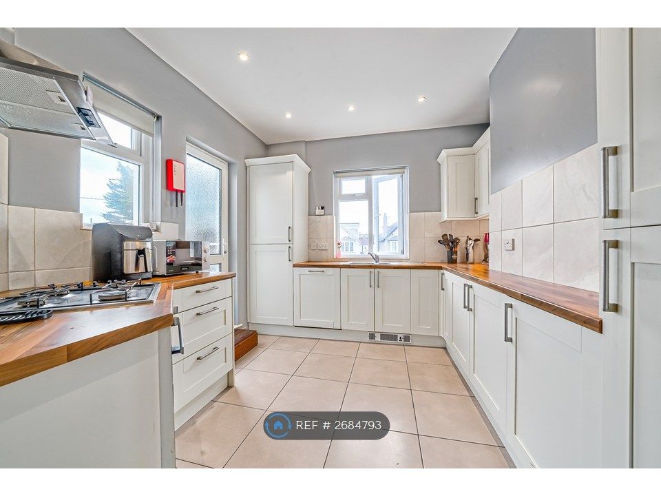 Property photo 1 of 27