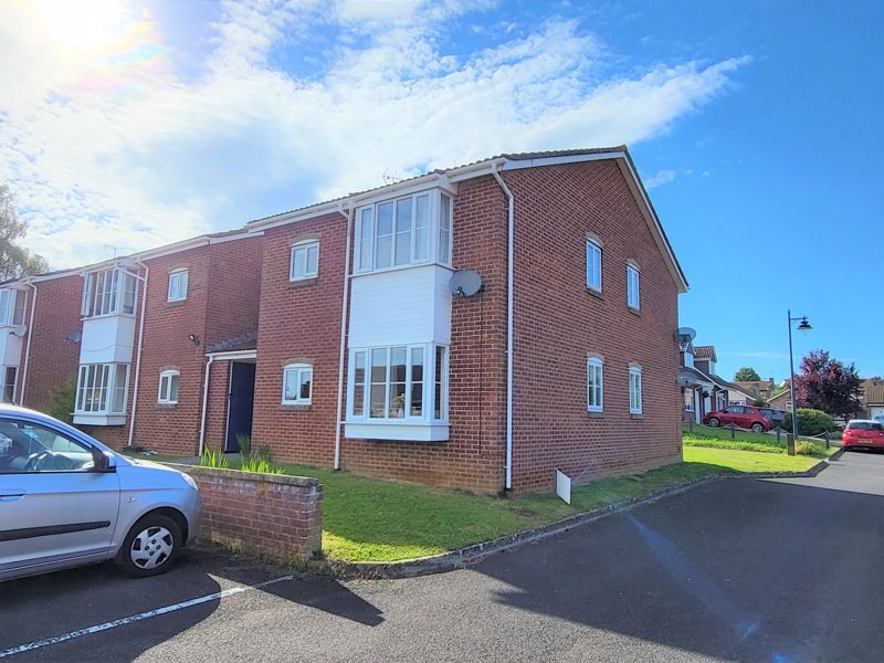 Property photo 1 of 14 Photo 9