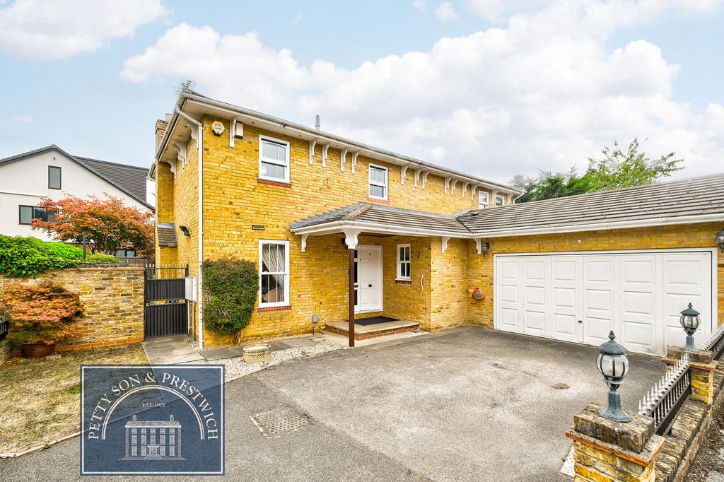 Property photo 1 of 26