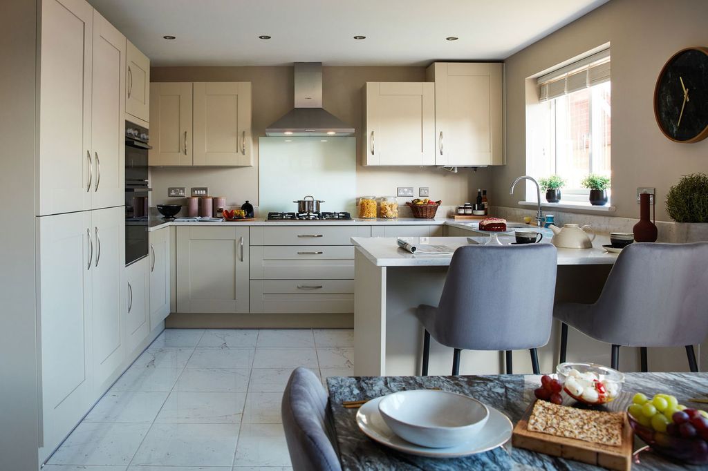 Property photo 2 of 22