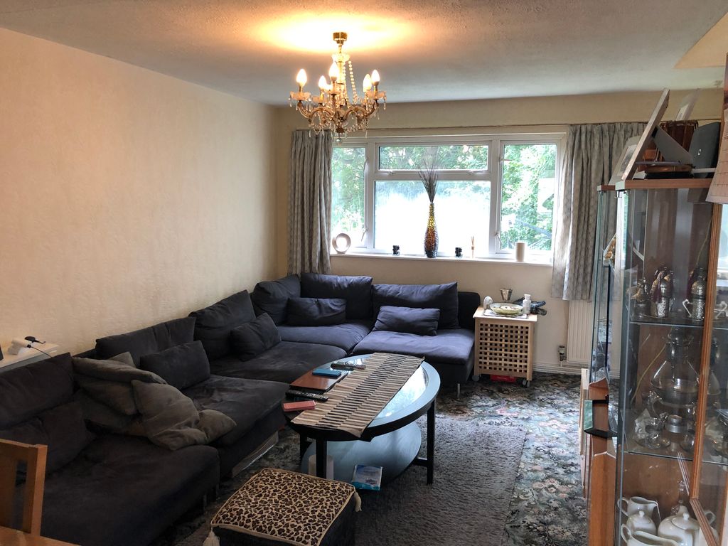 Property photo 3 of 6