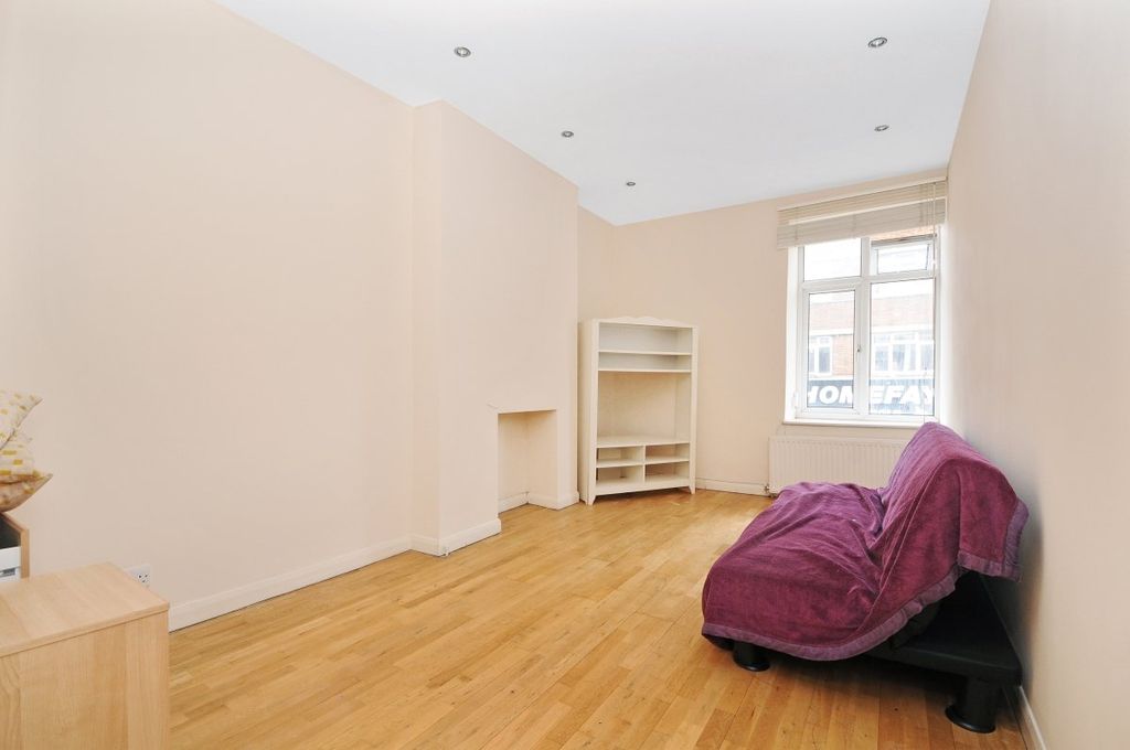 Property photo 2 of 6 Picture No. 08