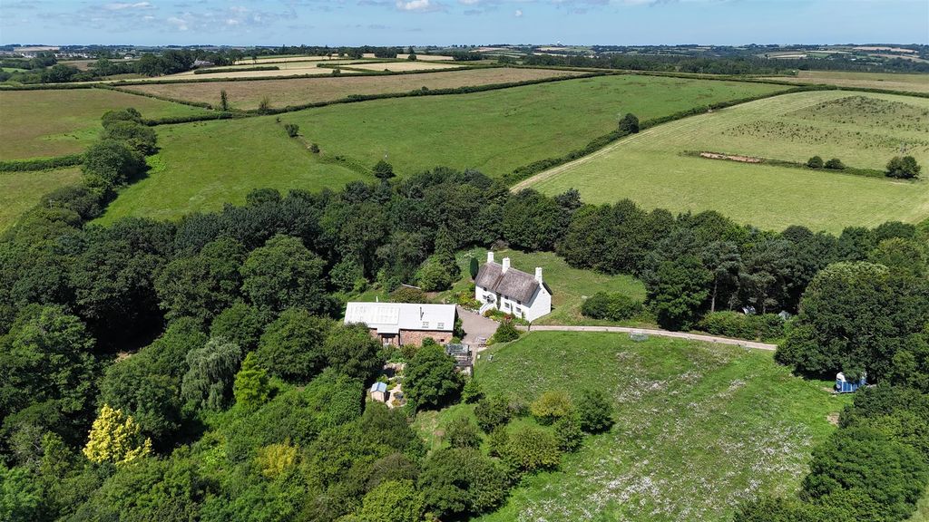 Property photo 1 of 32 Dji_20260703120031_0281_D.Jpg
