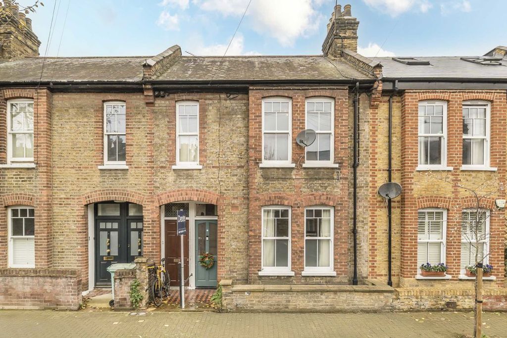 Property photo 1 of 7