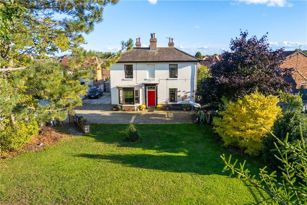 Property photo 1 of 24 Picture No. 01