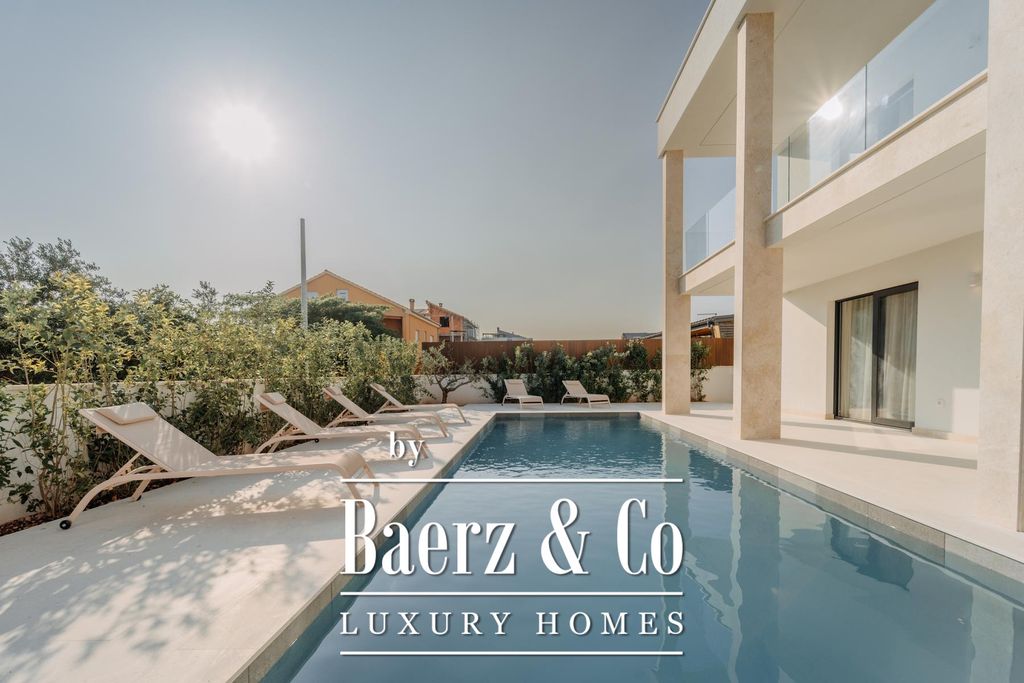 Property photo 1 of 35