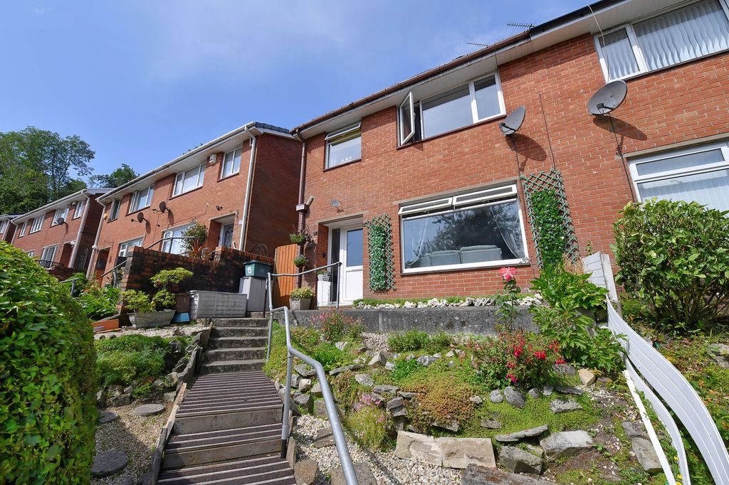 Property photo 1 of 30
