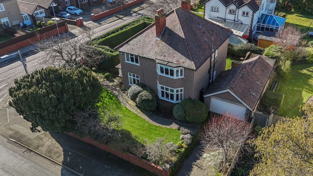 Property photo 1 of 23