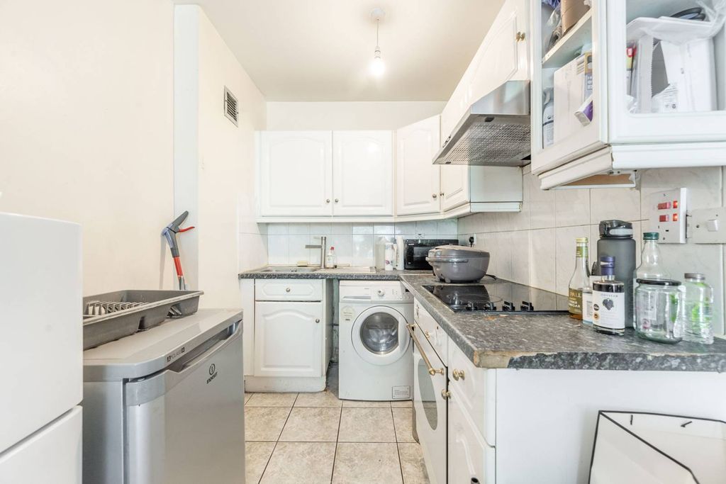 Property photo 3 of 7