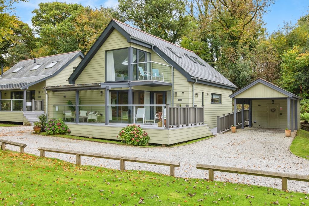 Property photo 1 of 17 Photo