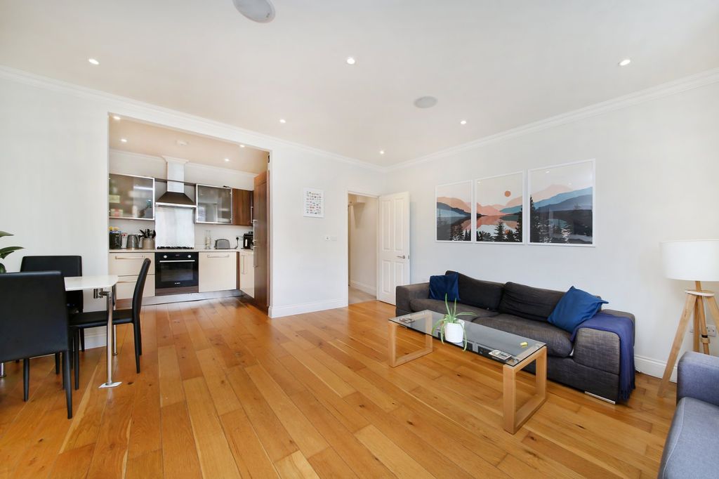 Property photo 3 of 11