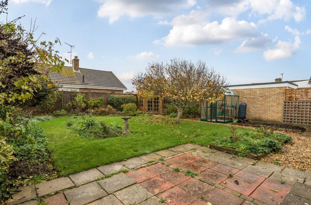 Property photo 2 of 19