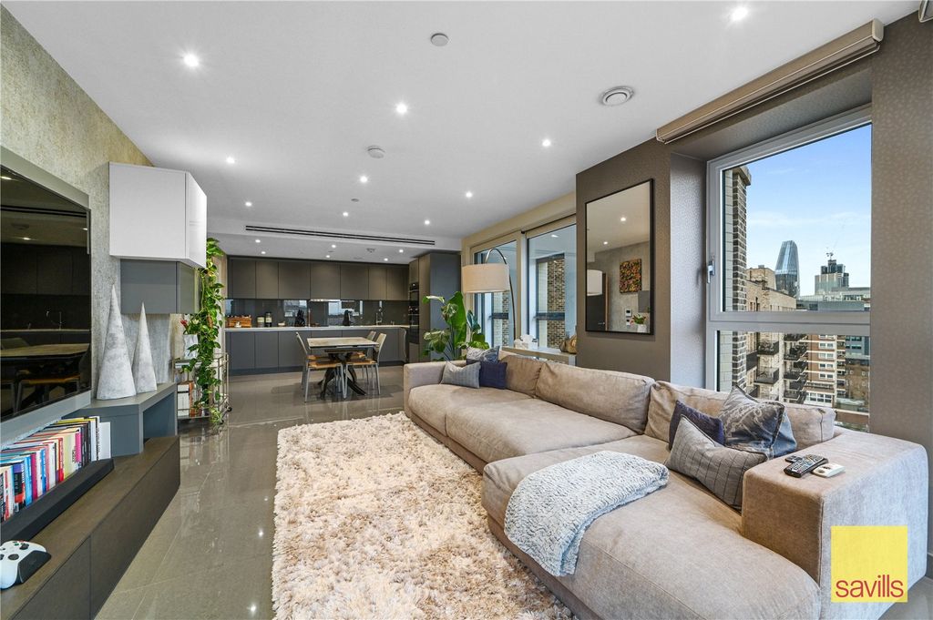 Property photo 1 of 17 Reception Room