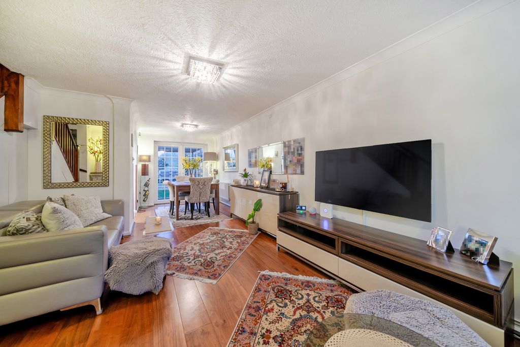 Property photo 2 of 14 1404553-12-6994B0...