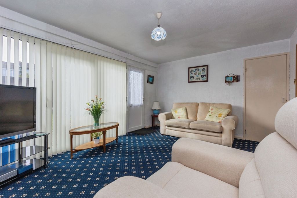 Property photo 2 of 10 Pbox-Img.Jpg